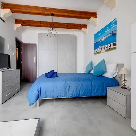Charming Close To The Promenade Apartament Sliema