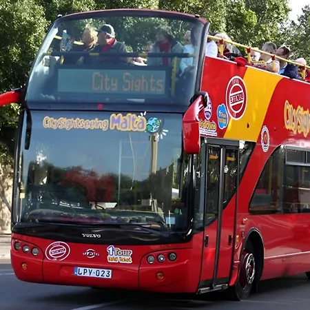 Charming Close To The Promenade Apartmán