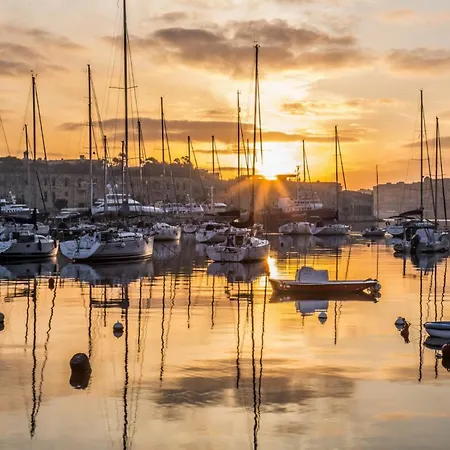 Charming Close To The Promenade * Sliema