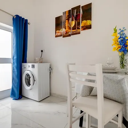 Charming Close To The Promenade *